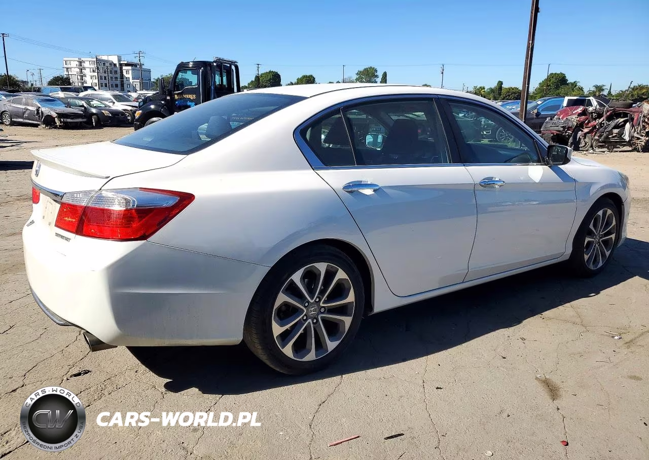 2015 Honda Accord Sport VIN:1HGCR2F51FA139575 - 3