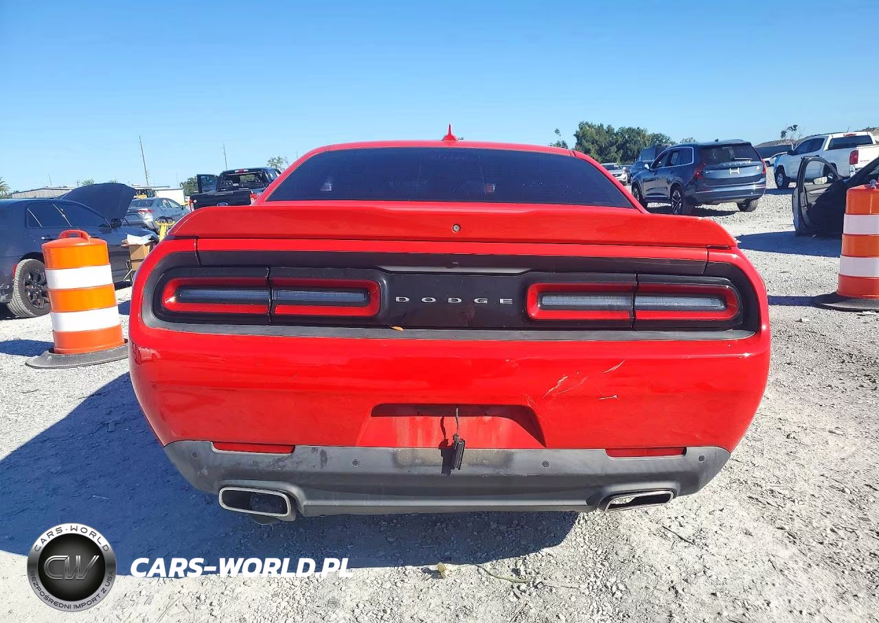 2019 Dodge Challenger Sxt VIN:2C3CDZAG5KH733987 - 6