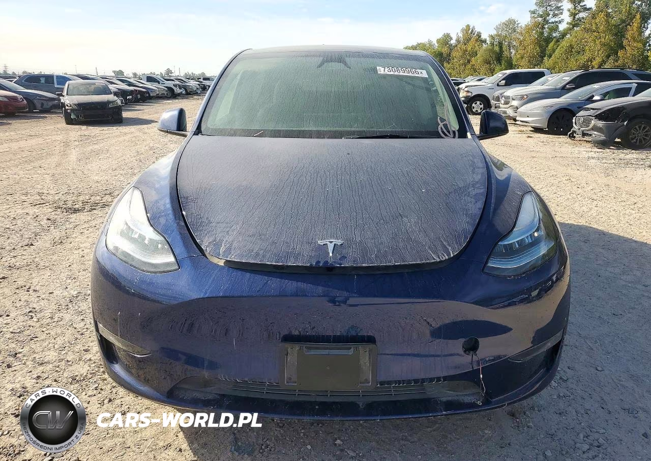 2023 Tesla Model Y VIN:7SAYGDEE6PA148160 - 5