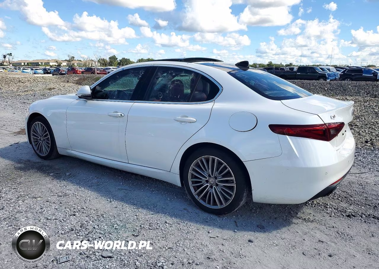 2017 Alfa Romeo Giulia Ti Q4 VIN:ZARFAEEN4H7545846 - 2