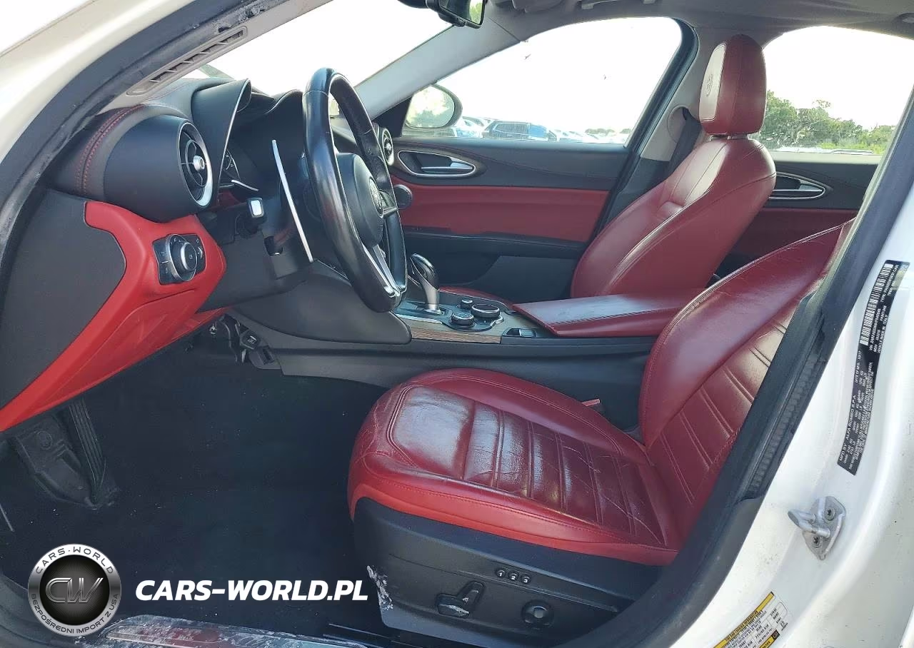 2017 Alfa Romeo Giulia Ti Q4 VIN:ZARFAEEN4H7545846 - 7