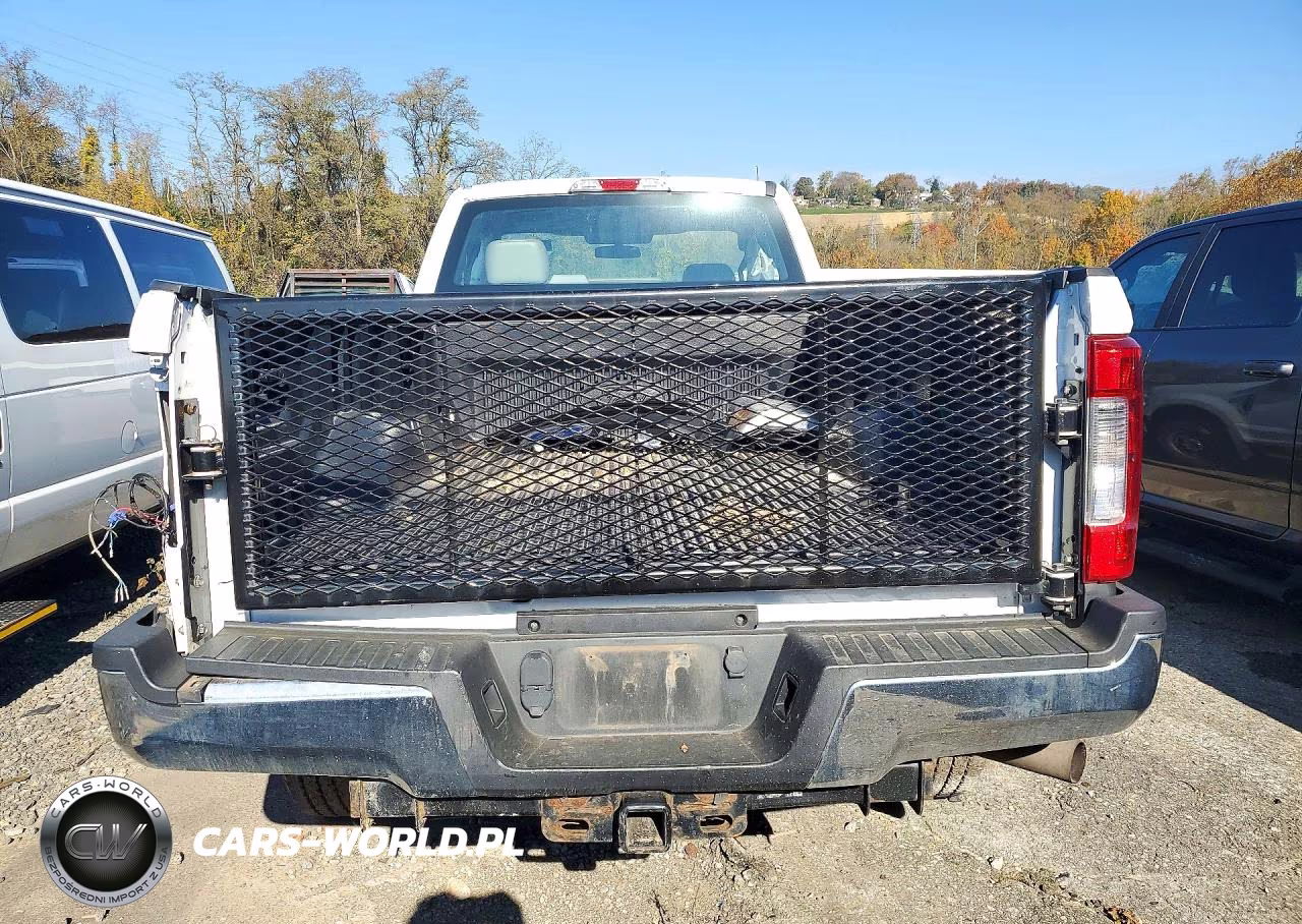 2018 Ford F250 Super Duty VIN:1FTBF2B66JED06760 - 6