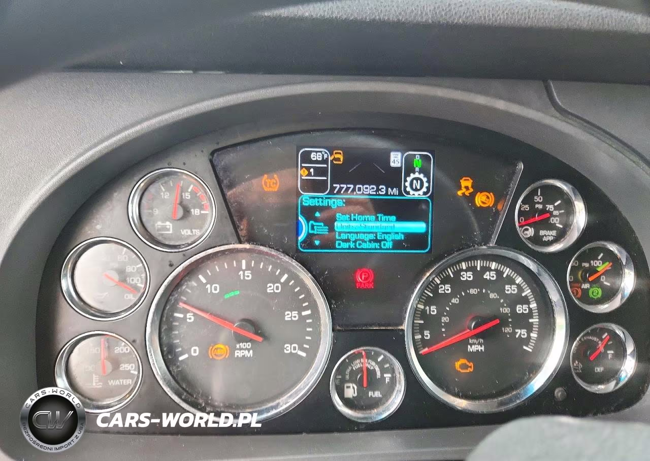 2021 Kenworth T680 Semi Truck VIN:1XKYDP9X4MJ458726 - 9