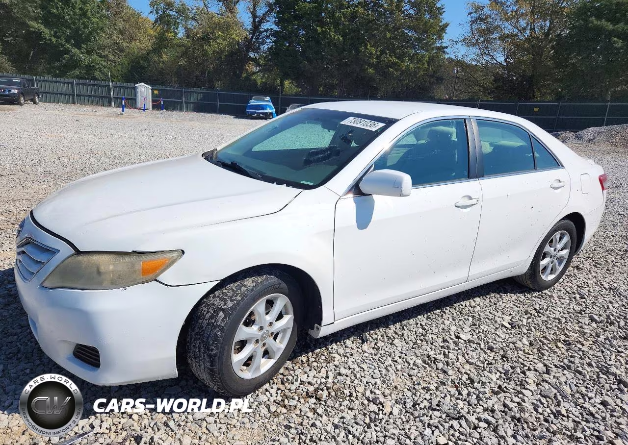 TOYOTA CAMRY – zdjęcie 1 z 12