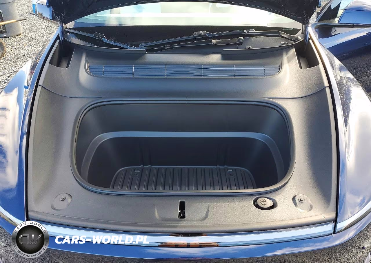 2026 Tesla Model Y VIN:7SAYGDEE6TF730353 - 12