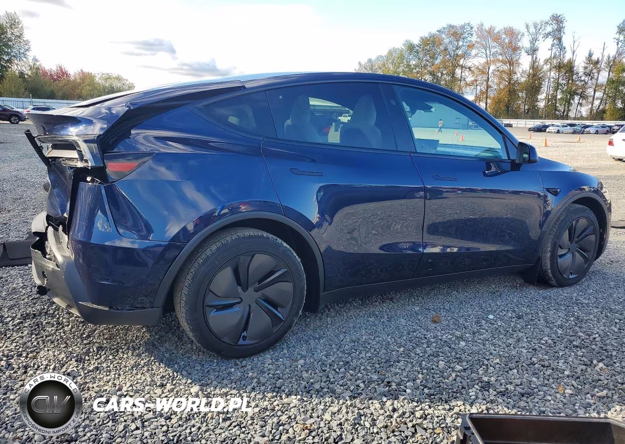 2026 Tesla Model Y VIN:7SAYGDEE6TF730353 - 3