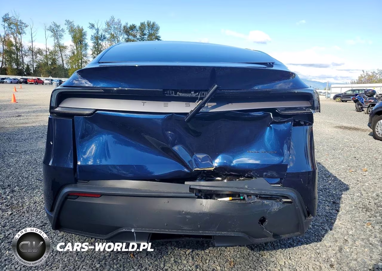 2026 Tesla Model Y VIN:7SAYGDEE6TF730353 - 6