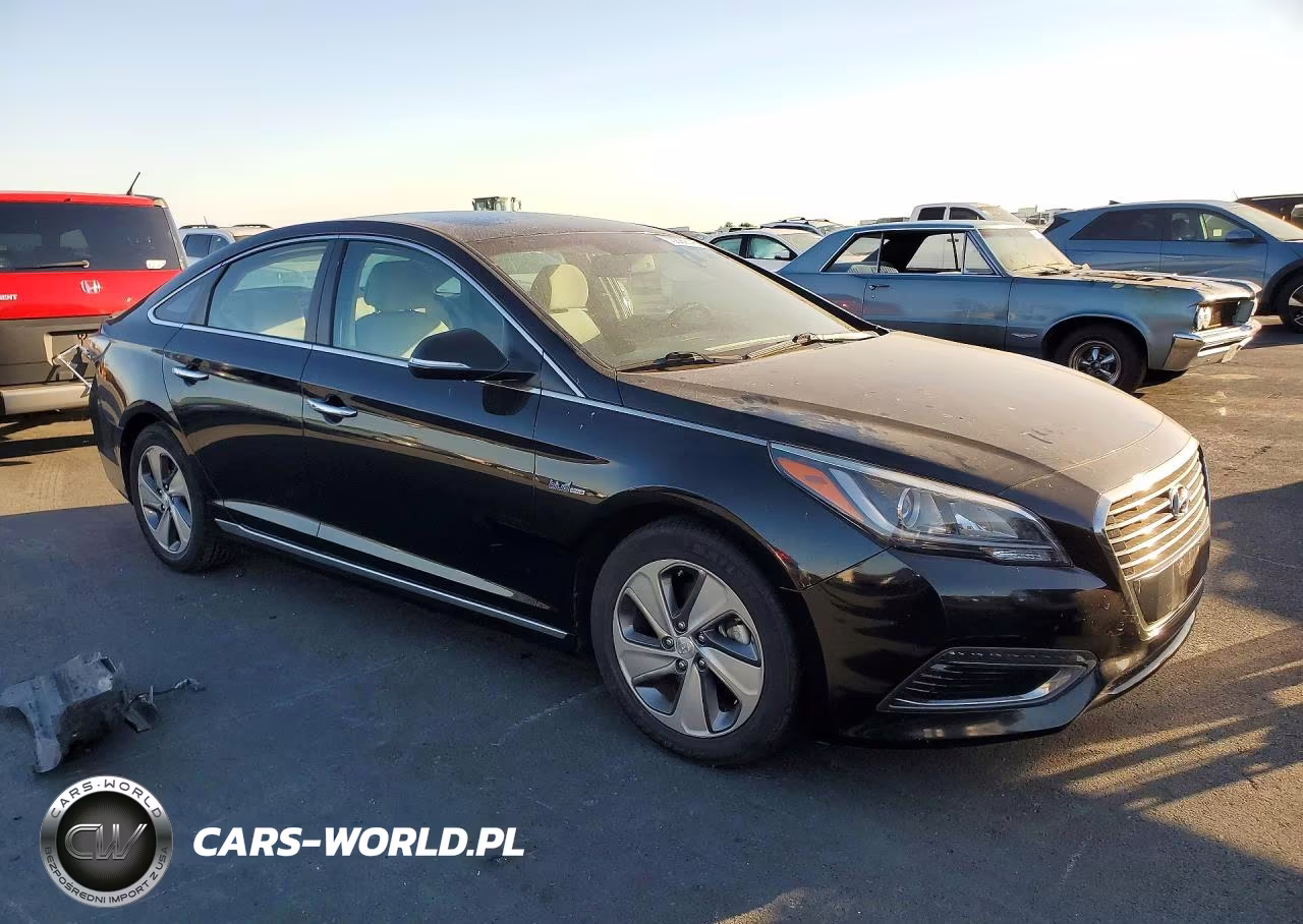 2016 Hyundai Sonata Plug-In Hybrid VIN:KMHE14L2XGA021235 - 4