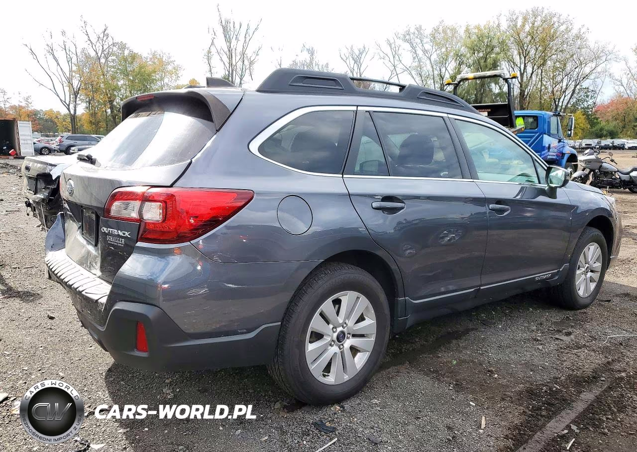 2019 Subaru Outback 2.5I Premium VIN:4S4BSAFC6K3374426 - 3