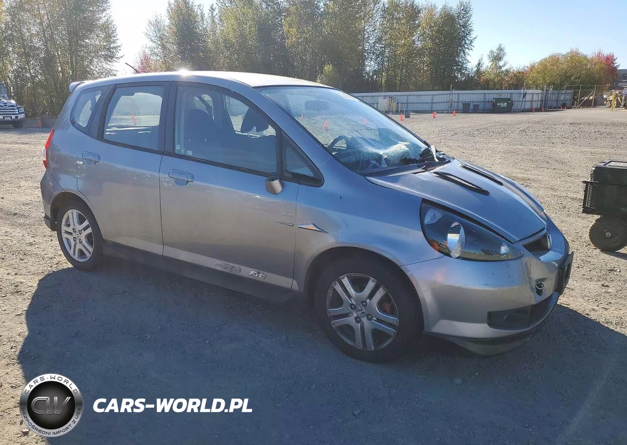 2008 Honda Fit Sport VIN:JHMGD386X8S034605 - 4