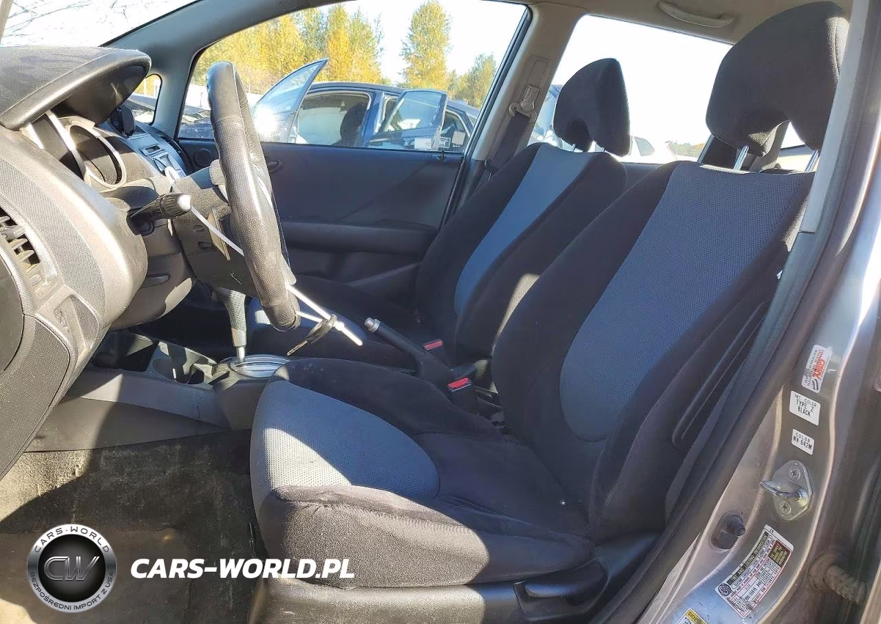 2008 Honda Fit Sport VIN:JHMGD386X8S034605 - 7