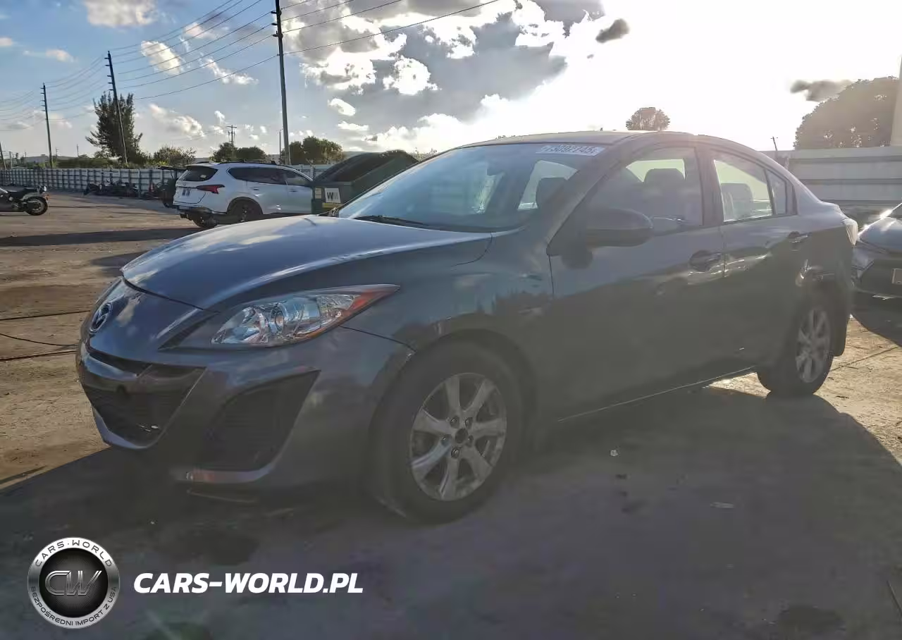 2011 Mazda 3 I