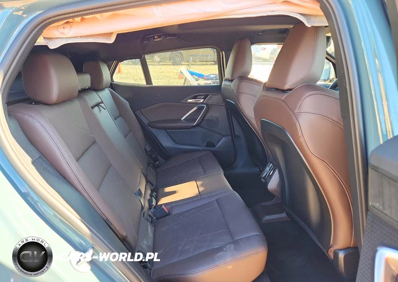 2025 BMW X2 xDrive28I VIN:WBX63GM02S5072718 - 11
