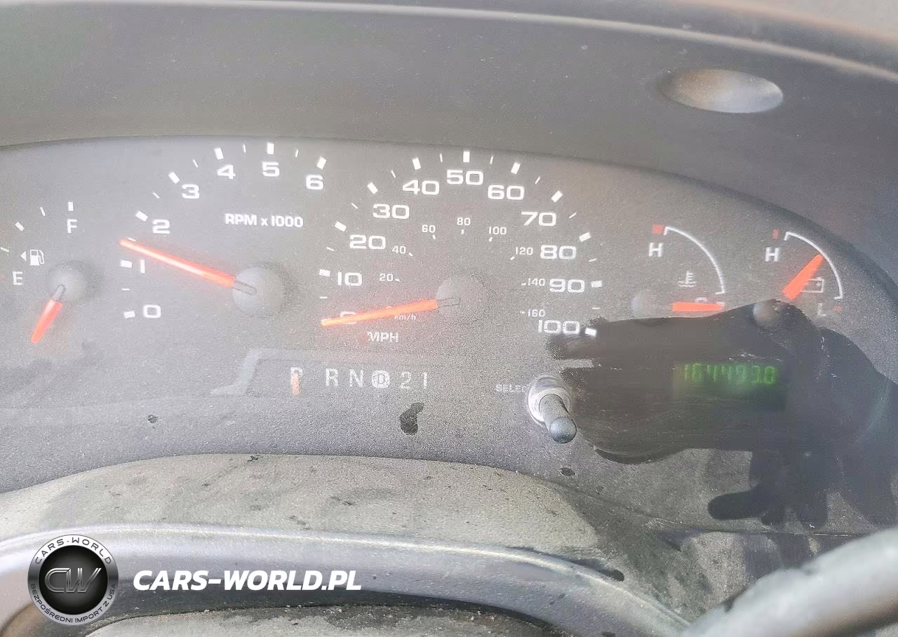 2004 Ford Econoline E150 Wagon VIN:1FMRE11L74HB08626 - 9