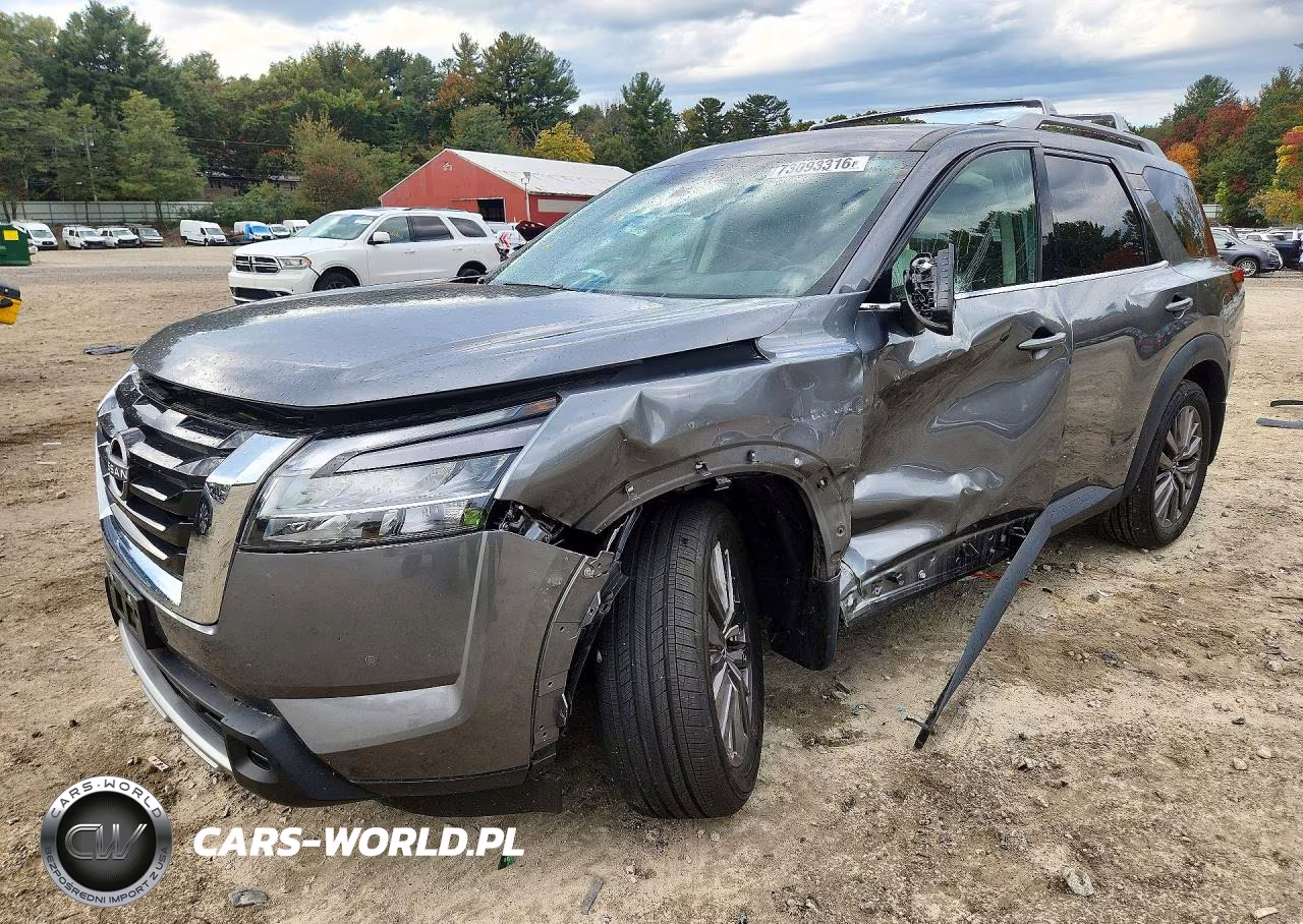 2023 Nissan Pathfinder Sl