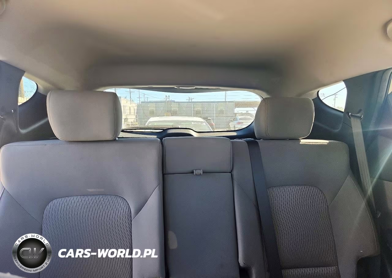 2013 Hyundai Santa Fe Sport 2.4L VIN:5XYZT3LB7DG039973 - 10