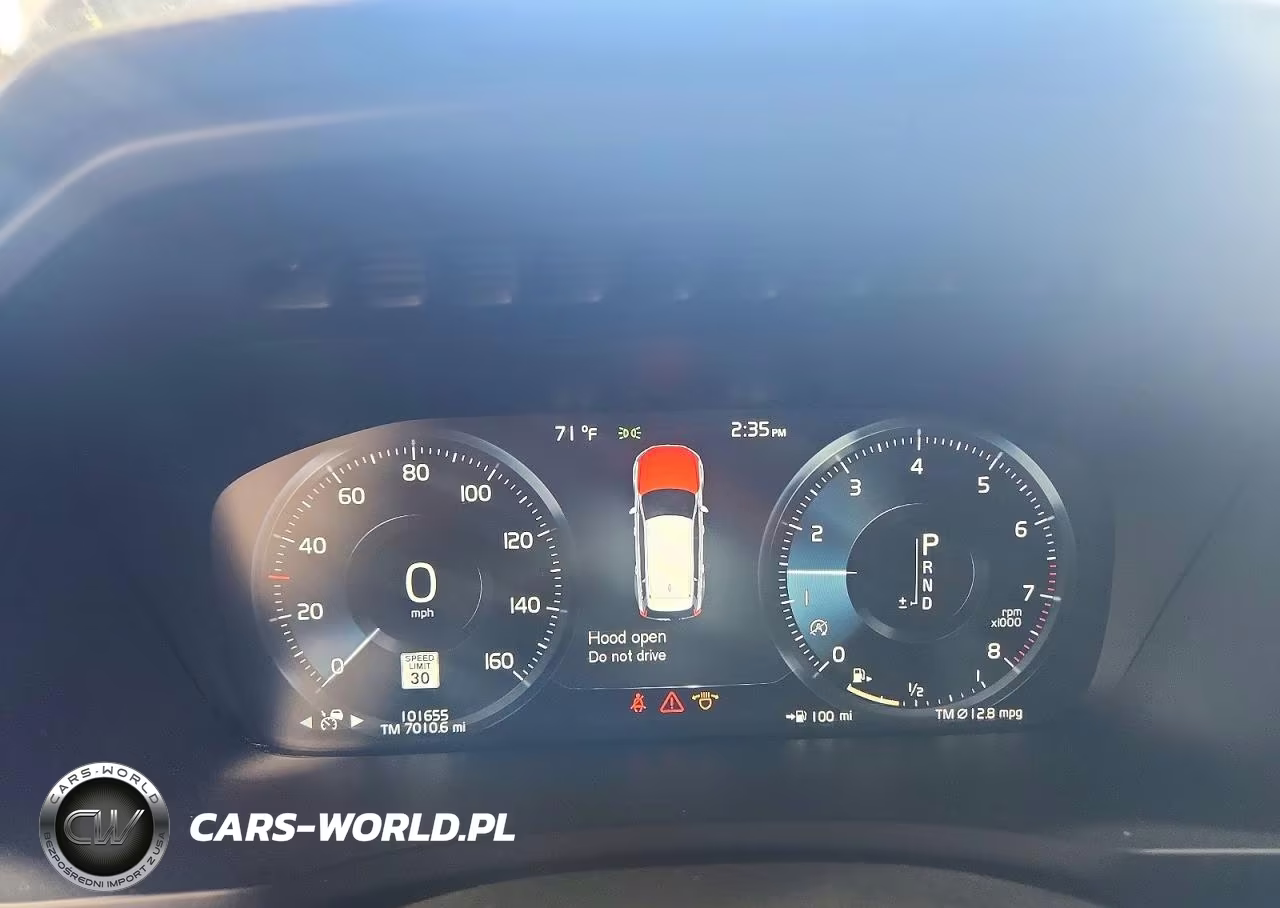 2018 Volvo Xc90 T6 VIN:YV4A22PK3J1375472 - 9