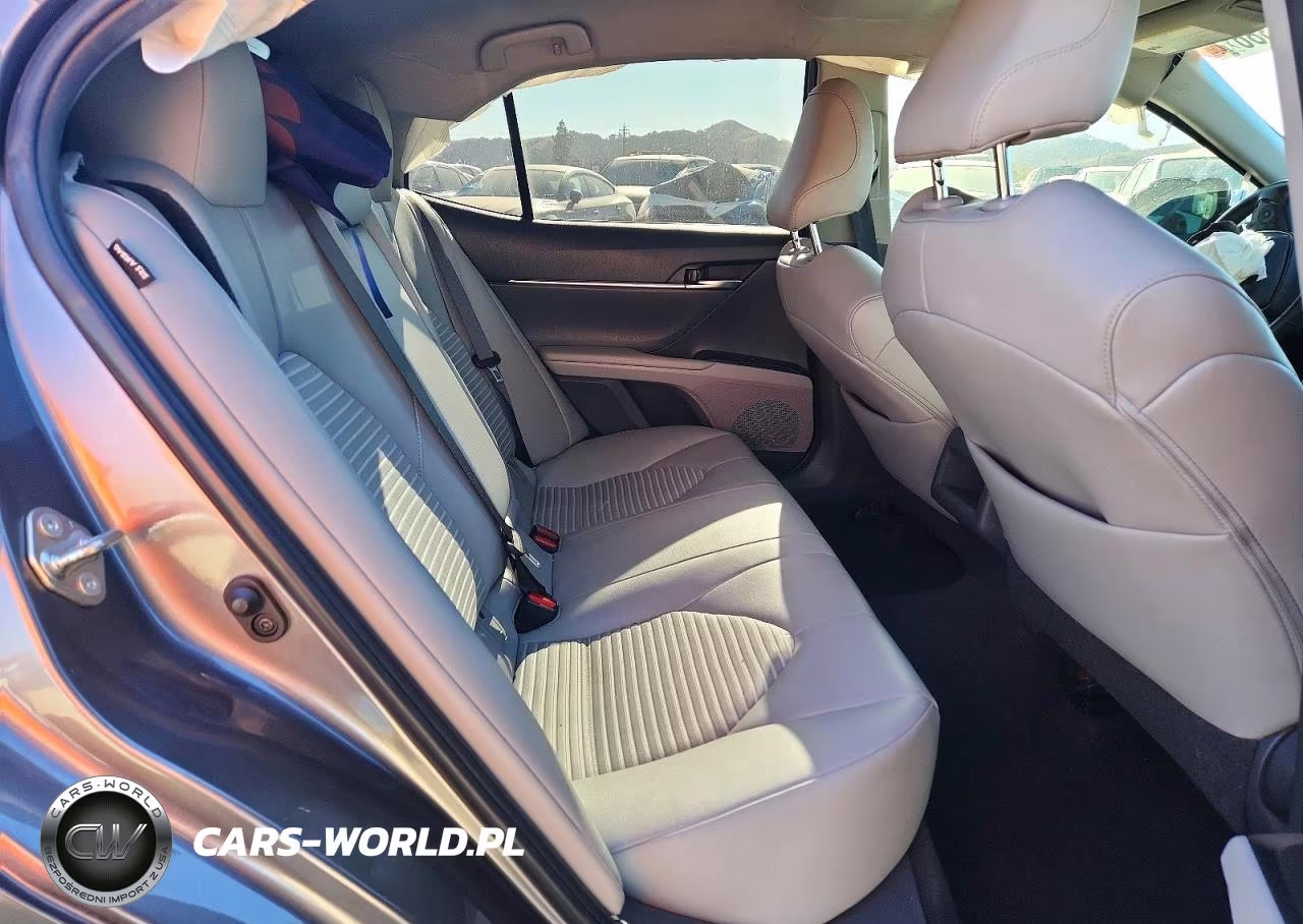 2019 Toyota Camry Se VIN:4T1B11HK9KU282048 - 10