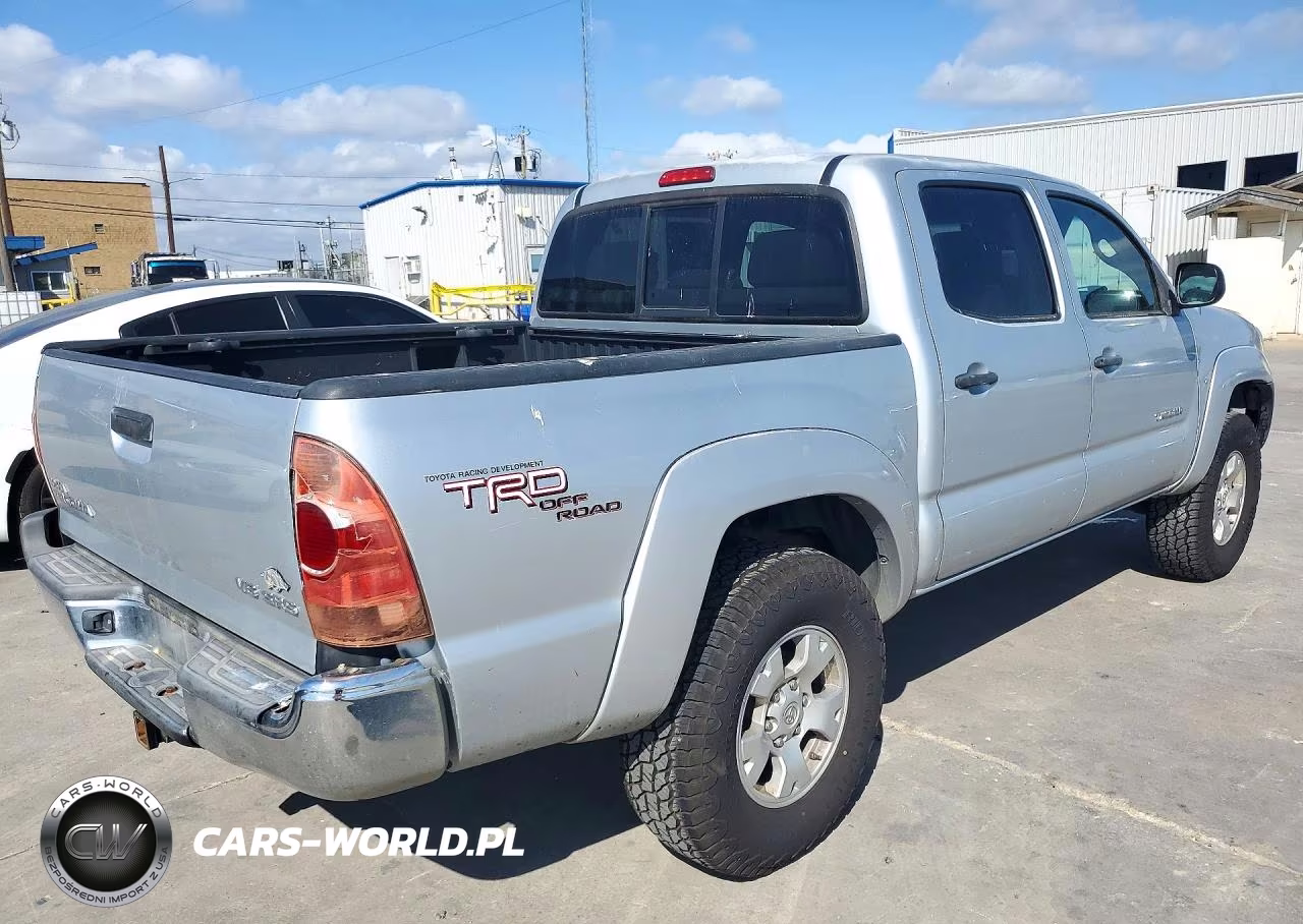 2008 Toyota Tacoma Trd Off Road VIN:3TMLU42N28M015173 - 3