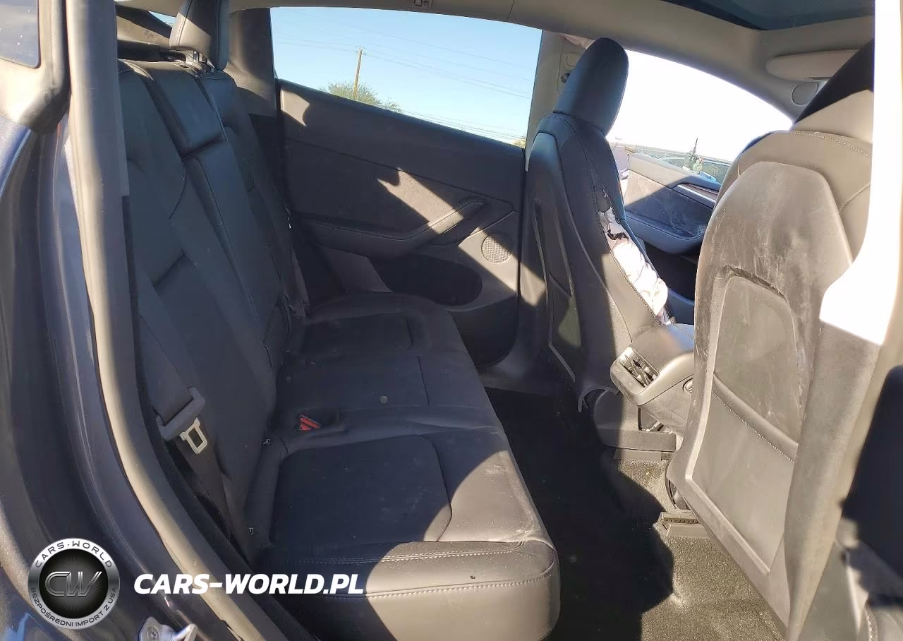 2023 Tesla Model Y VIN:7SAYGDEE1PF905498 - 11
