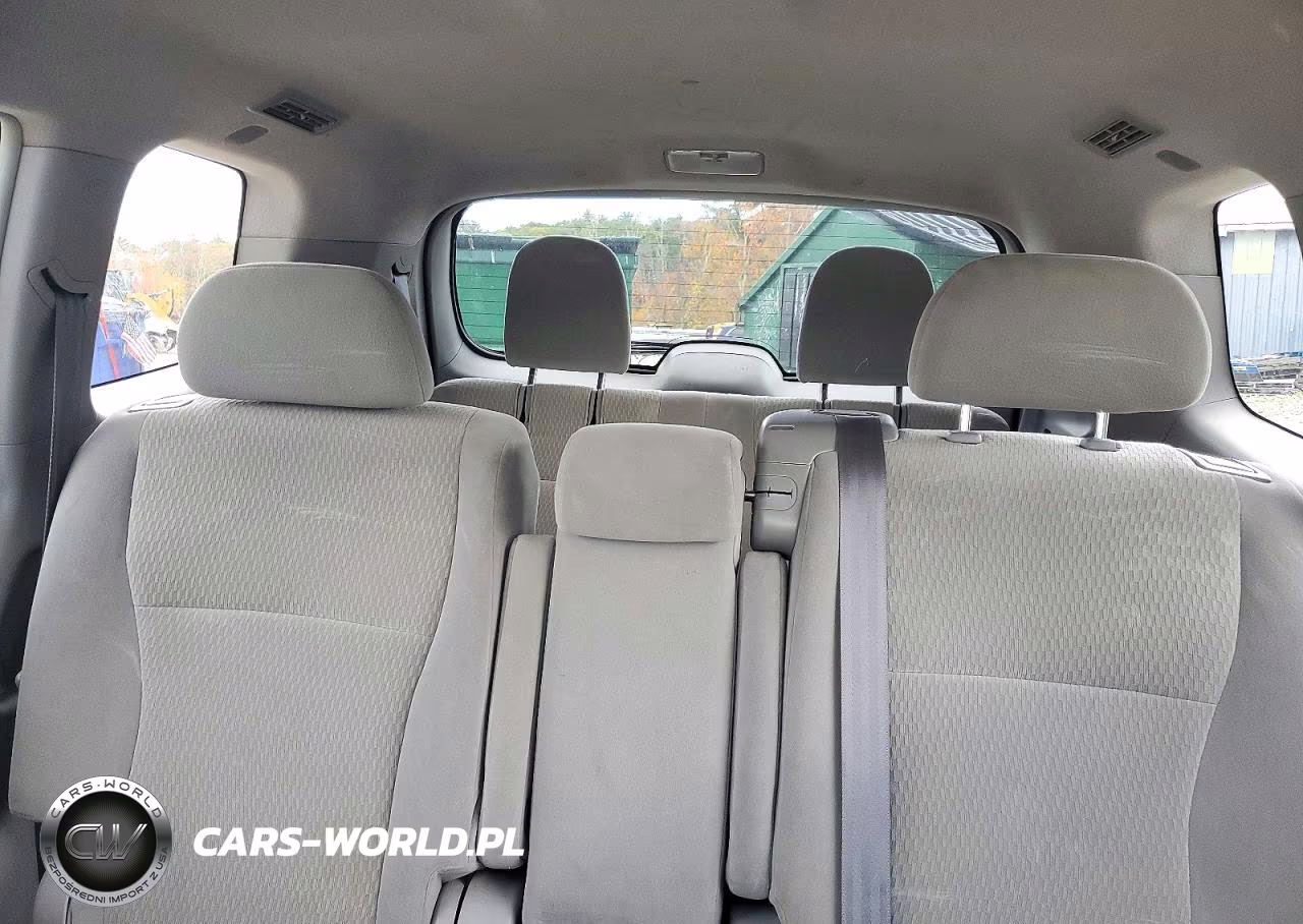 2010 Toyota Highlander Base VIN:5TDBK3EH4AS016493 - 10