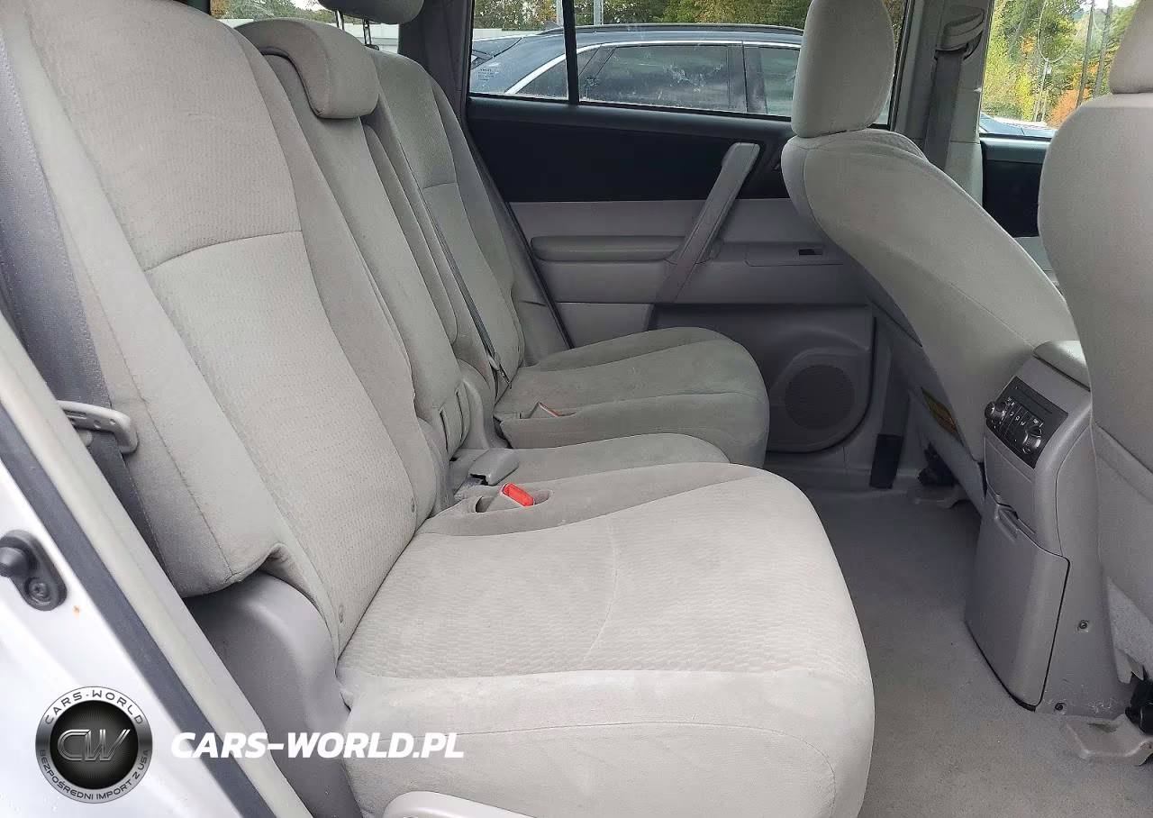 2010 Toyota Highlander Base VIN:5TDBK3EH4AS016493 - 11