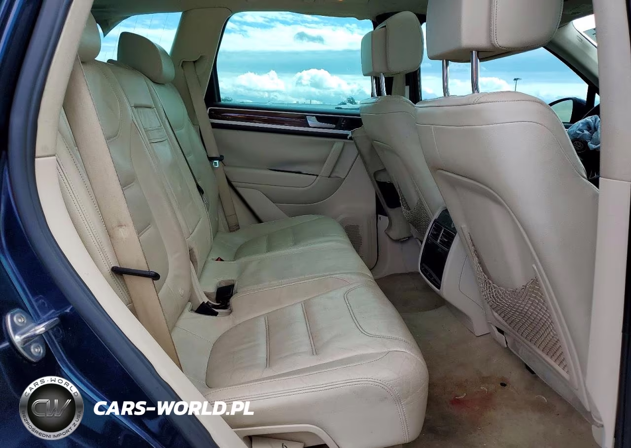 2011 Volkswagen Touareg V6 VIN:WVGFF9BP6BD000616 - 11