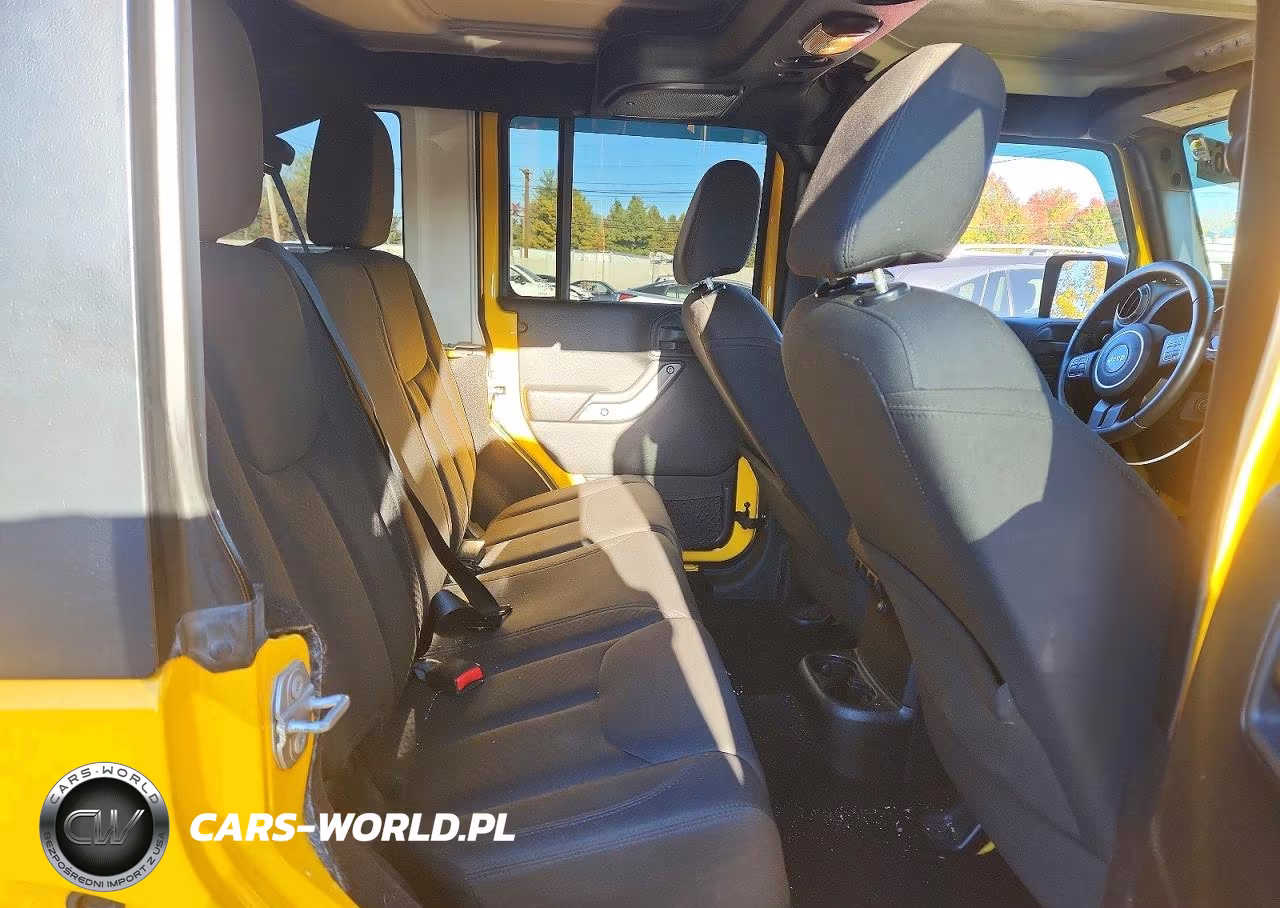 2015 Jeep Wrangler Unlimited Sport VIN:1C4BJWDG9FL711106 - 11