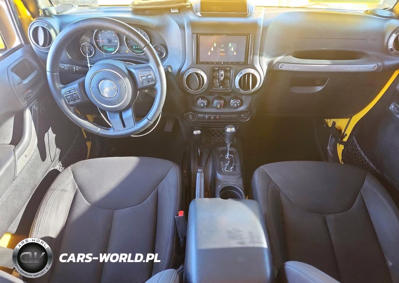 2015 Jeep Wrangler Unlimited Sport VIN:1C4BJWDG9FL711106 - 8