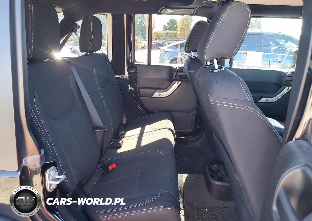 2017 Jeep Wrangler Unlimited Rubicon VIN:1C4BJWFG3HL666504 - 11