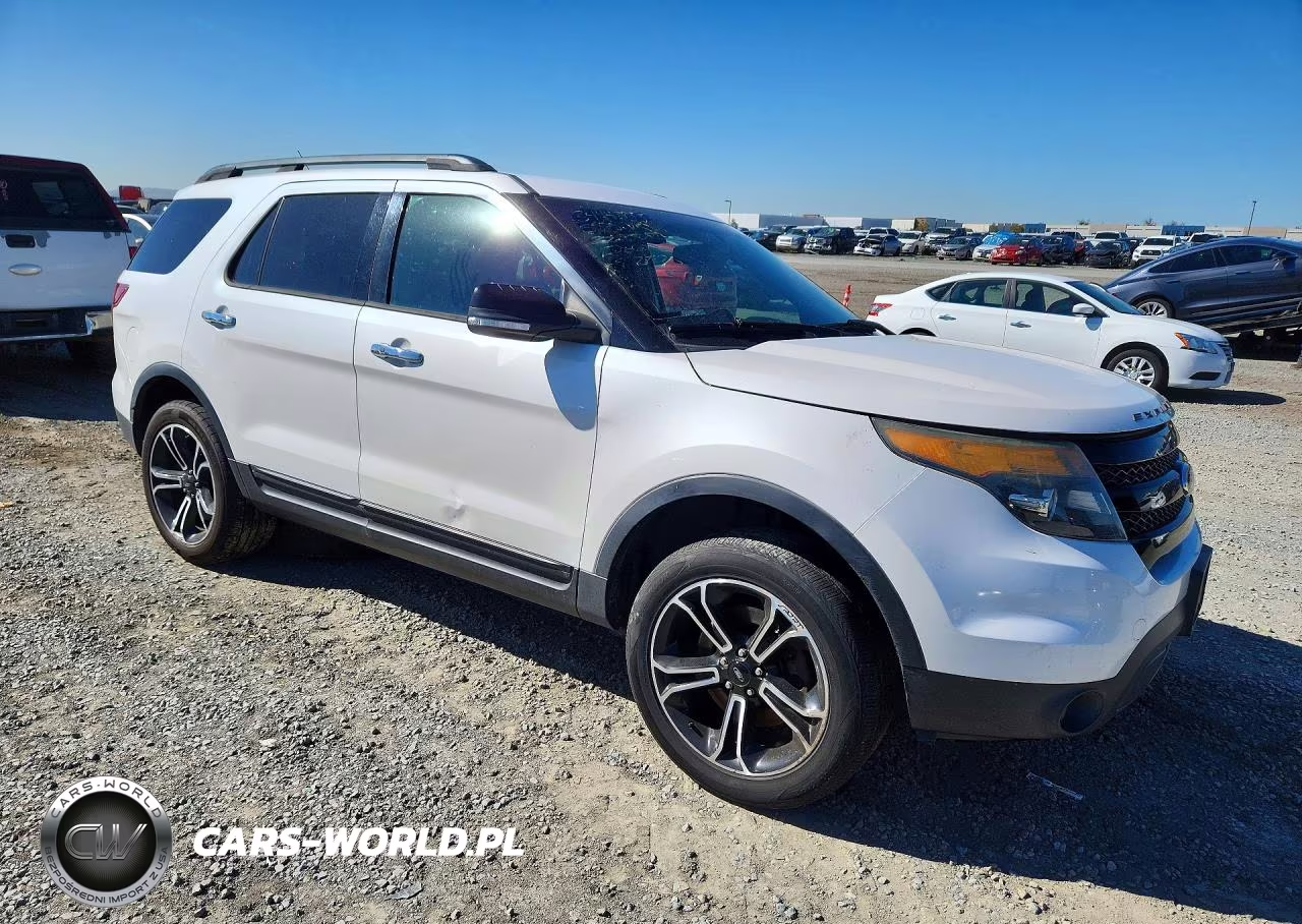 2014 Ford Explorer Sport VIN:1FM5K8GT4EGA17697 - 4