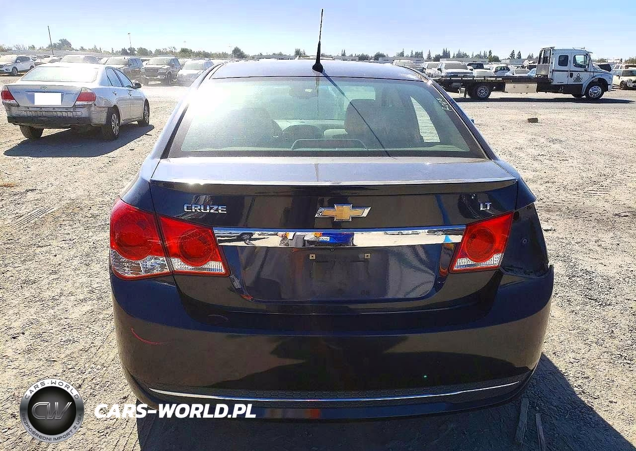 2014 Chevrolet Cruze Lt VIN:1G1PE5SB2E7142126 - 6