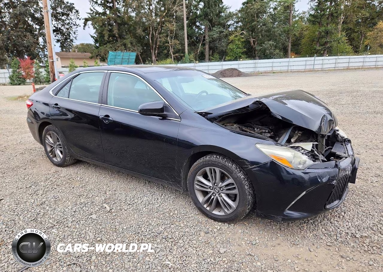 2015 Toyota Camry Se VIN:4T1BF1FK8FU005885 - 4