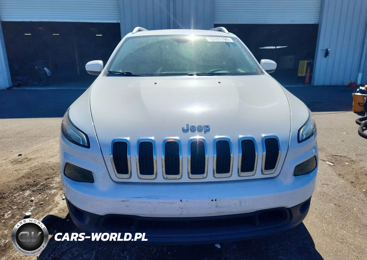 2015 Jeep Cherokee Latitude VIN:1C4PJLCB5FW711497 - 5