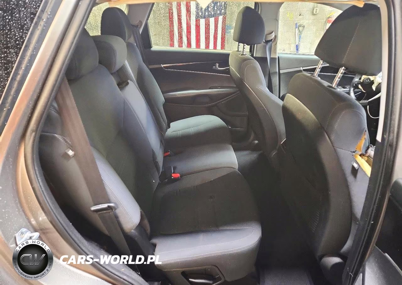 2018 Kia Sorento Lx VIN:5XYPGDA36JG406578 - 11