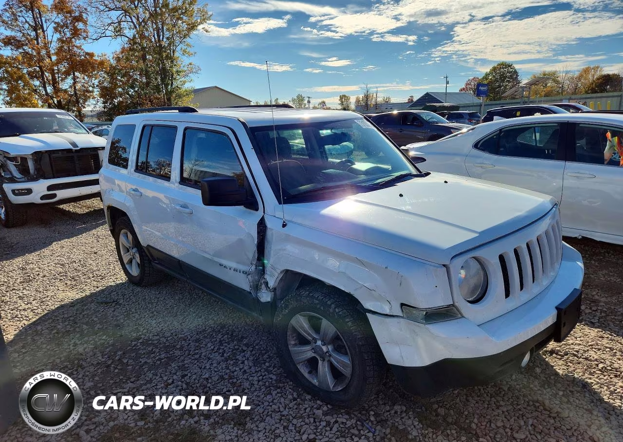 2014 Jeep Patriot Latitude VIN:1C4NJRFB7ED852250 - 4