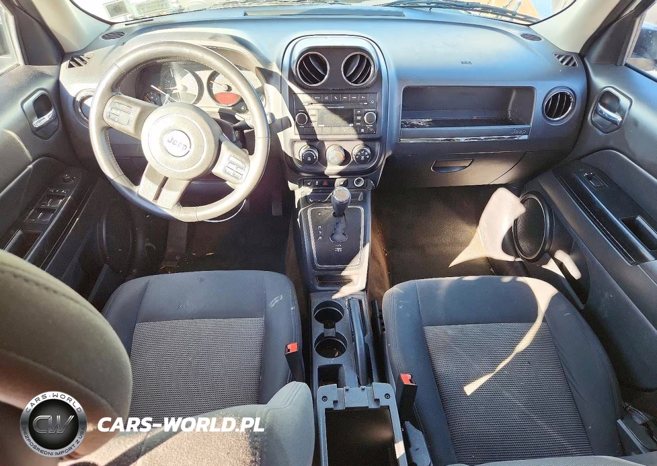 2014 Jeep Patriot Latitude VIN:1C4NJRFB7ED852250 - 8