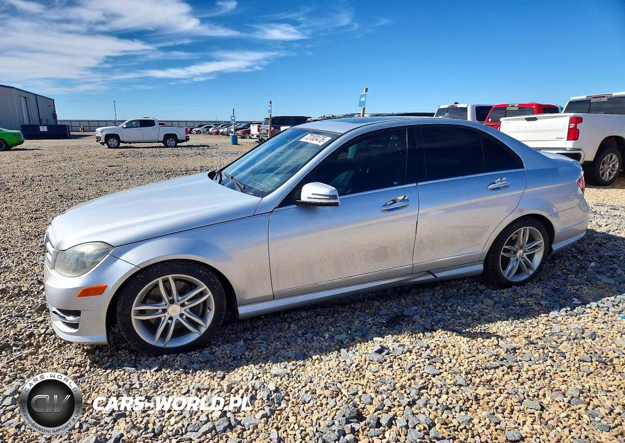 2013 Mercedes-Benz C 300 4Matic – zdjęcie 1 z 12