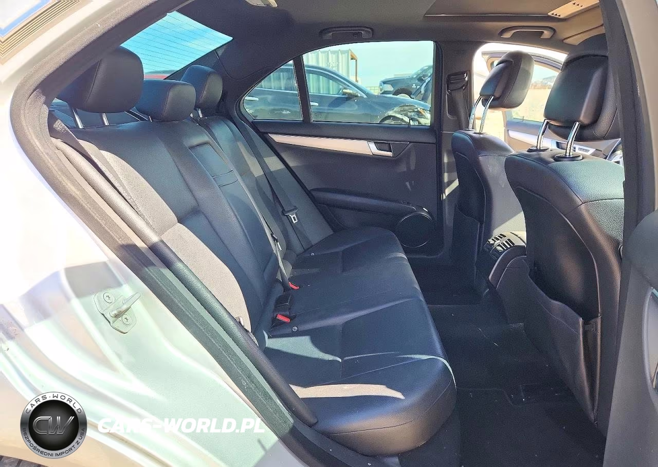 2013 Mercedes-Benz C 300 4Matic VIN:WDDGF8AB2DR281706 - 10