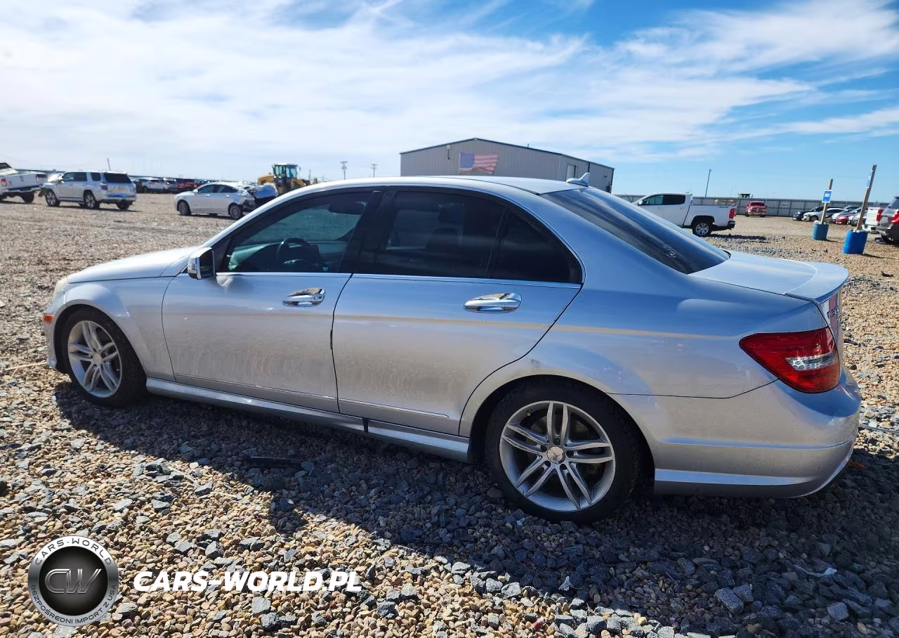 2013 Mercedes-Benz C 300 4Matic VIN:WDDGF8AB2DR281706 - 2