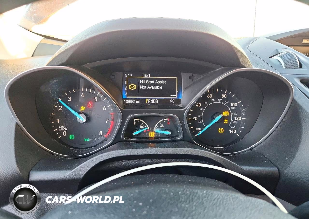 2017 Ford Escape Se VIN:1FMCU9G96HUA24796 - 9