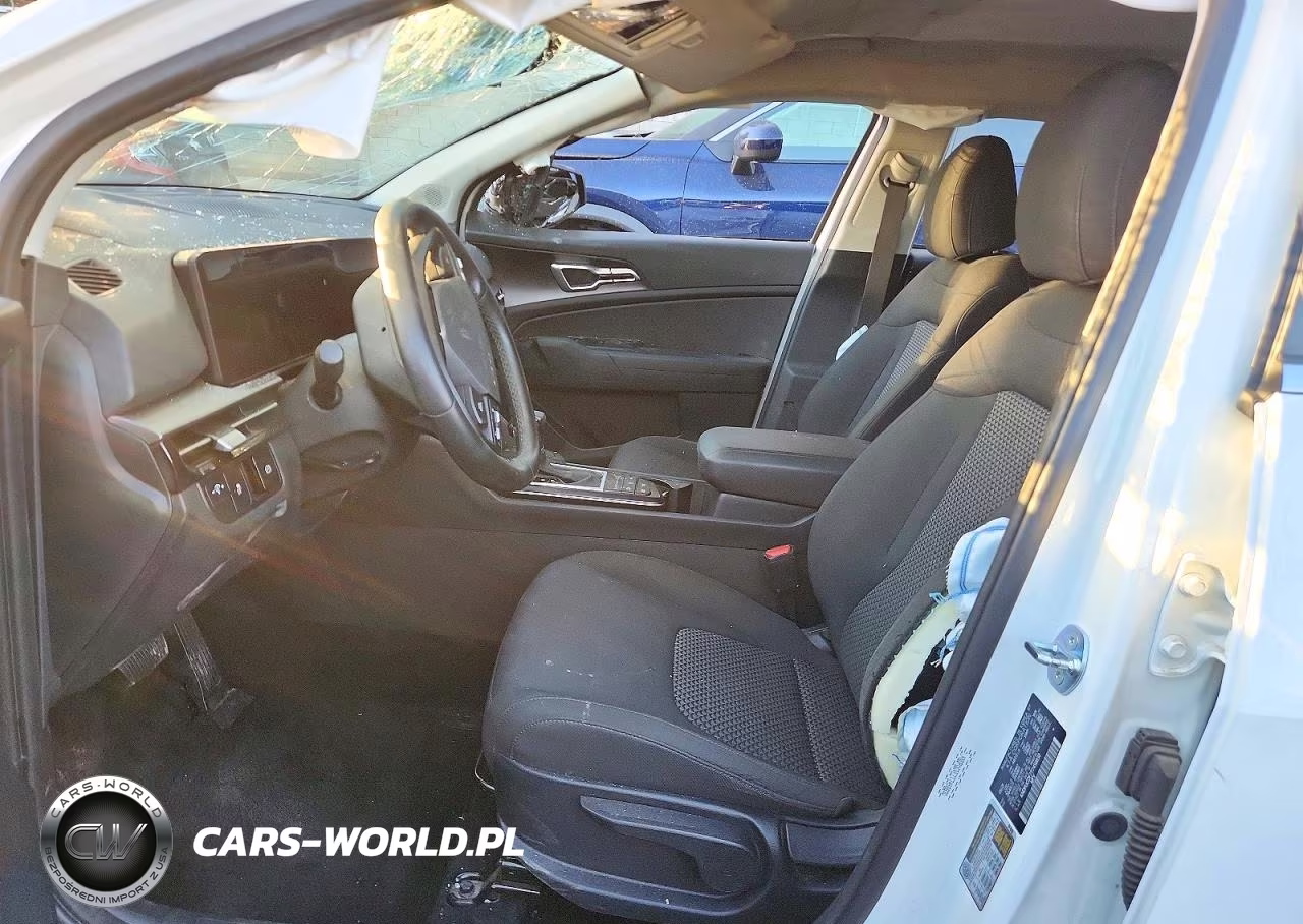 2026 Kia Sportage Lx VIN:KNDPUCDF7T7458830 - 7