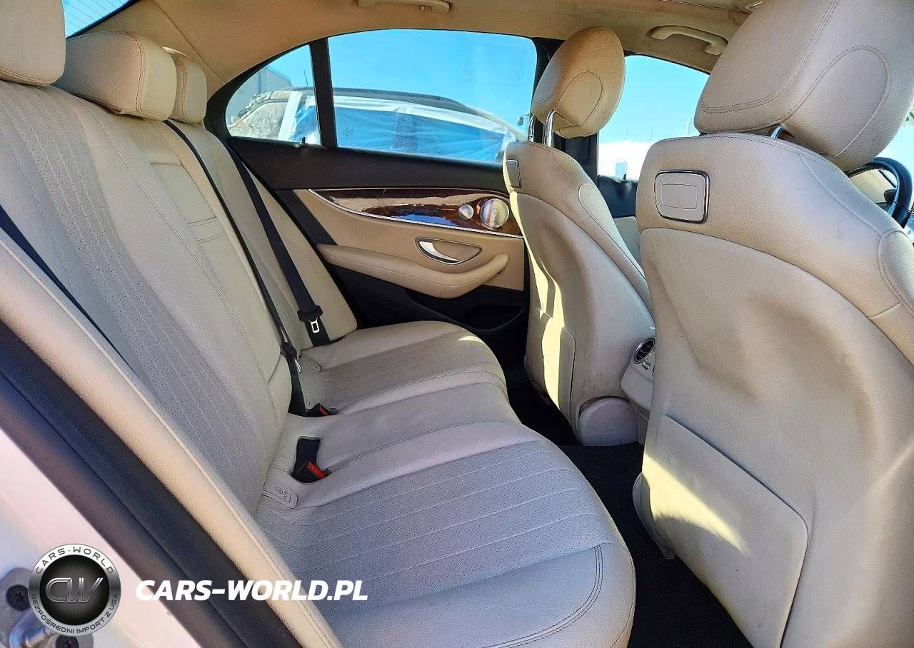 2019 Mercedes-Benz E 300 4Matic VIN:WDDZF4KB7KA533736 - 10