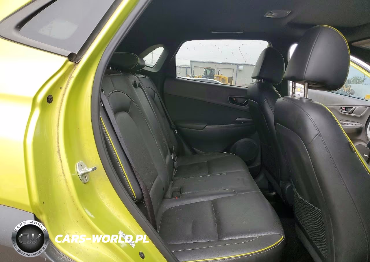 2019 Hyundai Kona Ultimate VIN:KM8K5CA58KU300690 - 11
