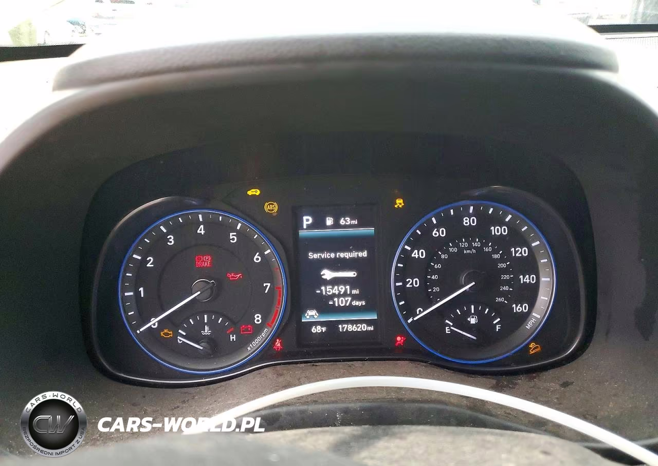 2019 Hyundai Kona Ultimate VIN:KM8K5CA58KU300690 - 9
