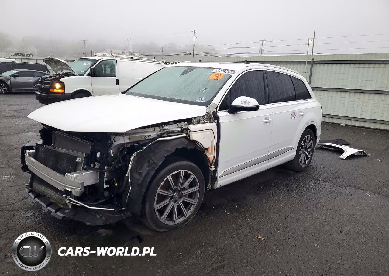 2017 Audi Q7 Premium Plus VIN:WA1LAAF77HD033418 - 1