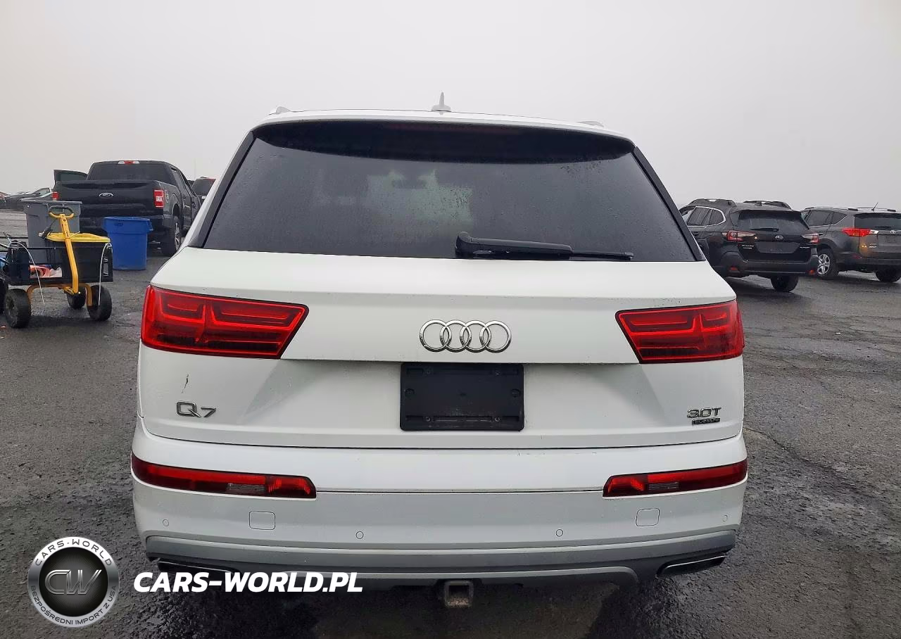2017 Audi Q7 Premium Plus VIN:WA1LAAF77HD033418 - 6