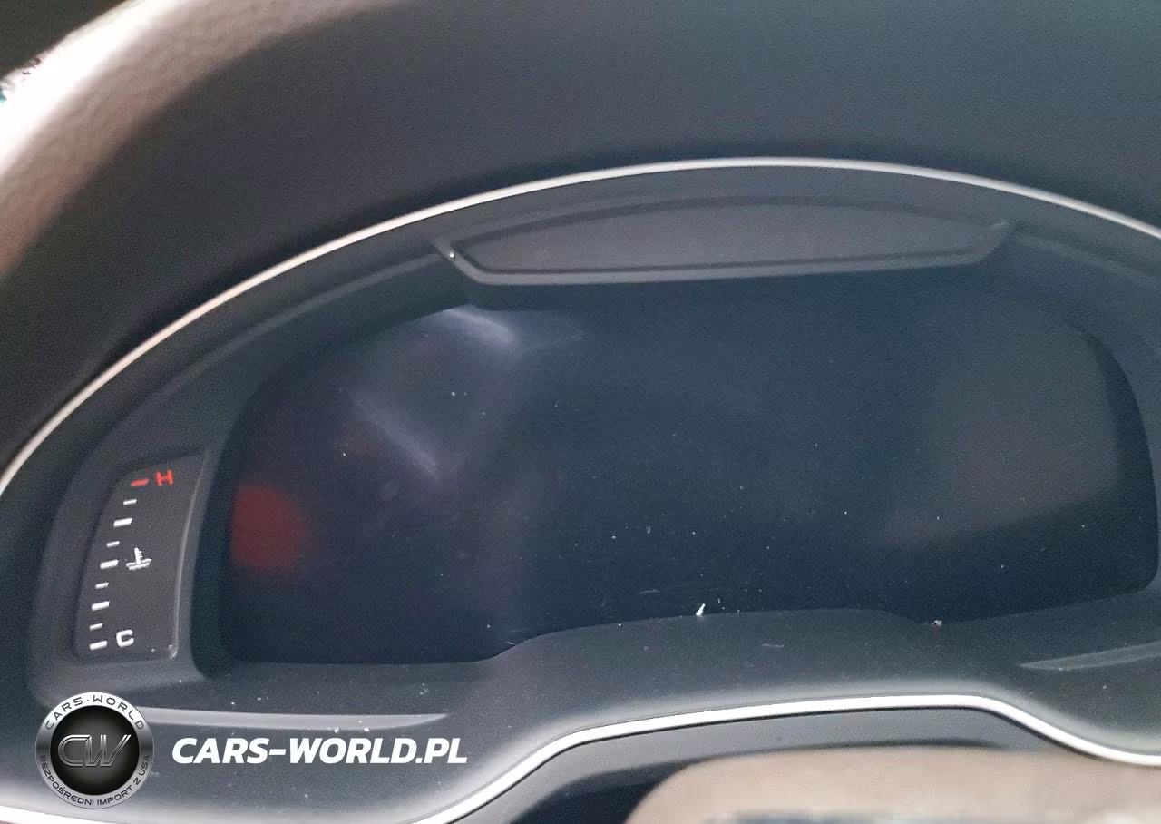 2017 Audi Q7 Premium Plus VIN:WA1LAAF77HD033418 - 9