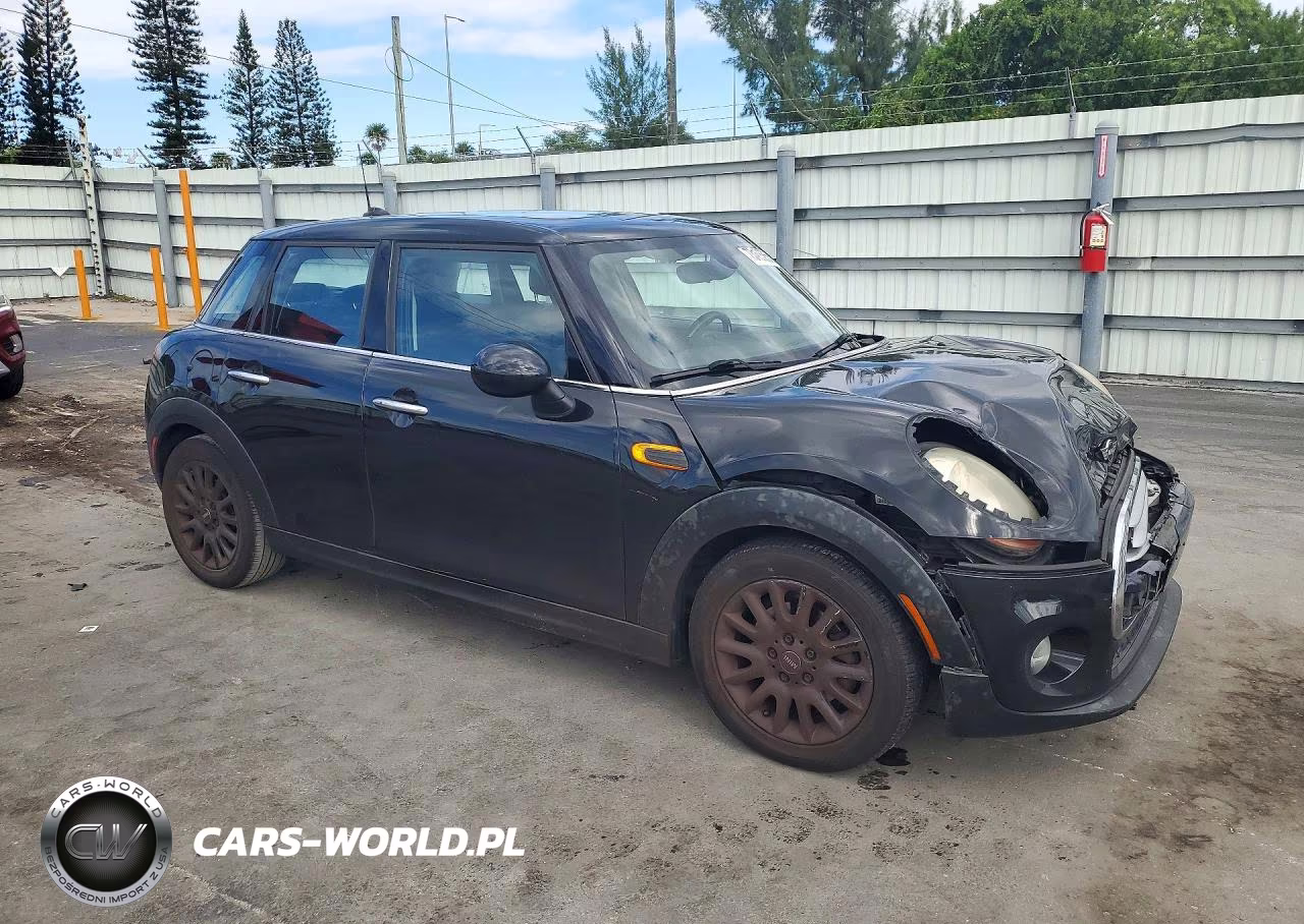 2015 Mini Cooper VIN:WMWXS5C52FT828004 - 4