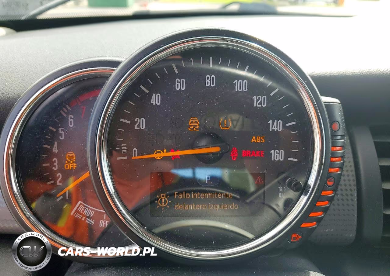 2015 Mini Cooper VIN:WMWXS5C52FT828004 - 9
